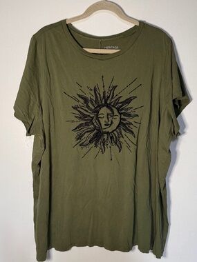 Torrid Heritage Sun Moon Celestial Embroidered T-Shirt Green Astrology 4